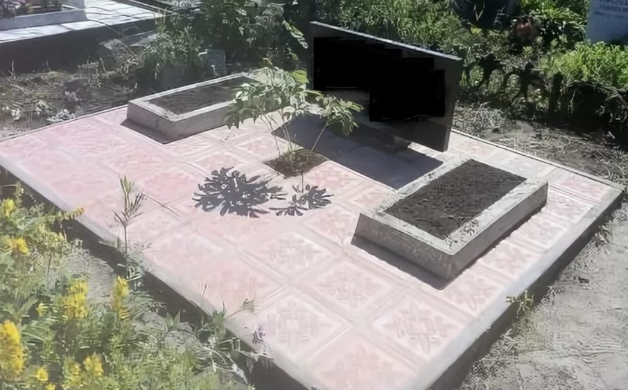 горизонтальный эконом памятник из гранита